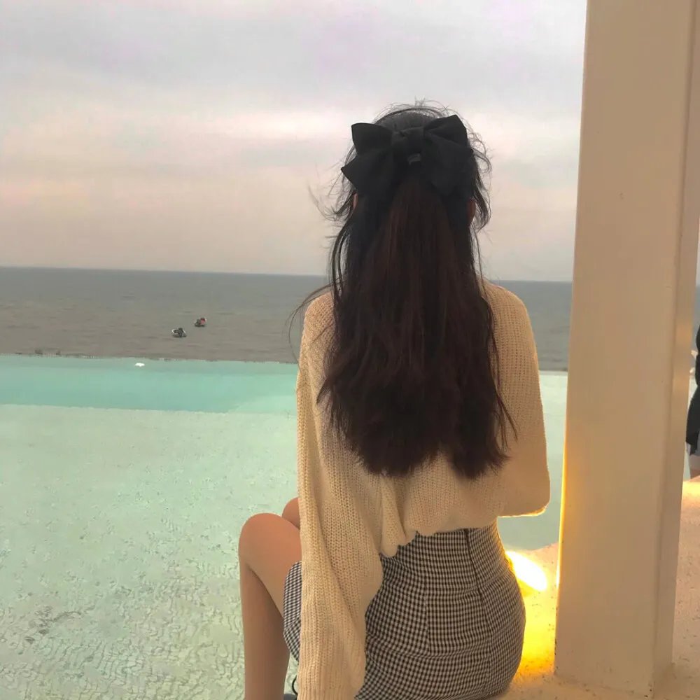 提剑映桃花
